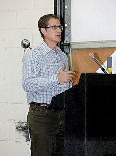 <span class="mw-page-title-main">Dean King</span> American naval historian (b1962)