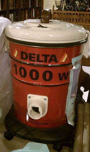 Delta 1000 W shop vacuum.jpg