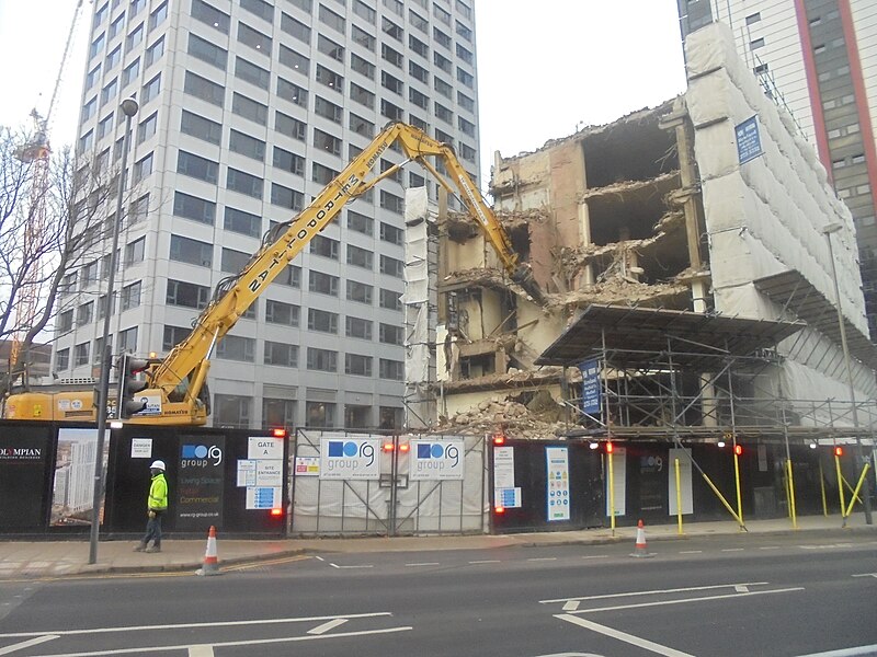 File:Demolition of Hume House, Leeds (12th December 2018) 004.jpg