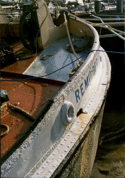 File:Detail of Barge 'Reminder' - geograph.org.uk - 119945.jpg