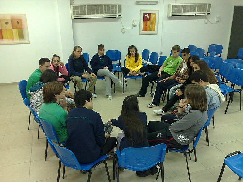 File:Dialogue Seminar '09.jpg