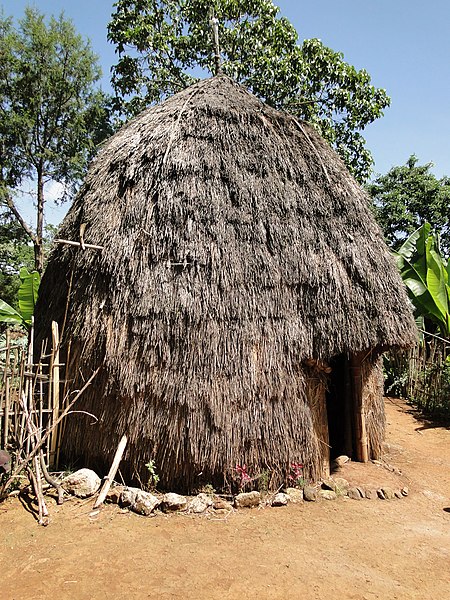 File:Dorze hut 01.jpg