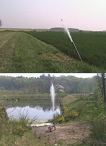 PVC dry ice cannon in use, 1.5kg (3 pounds) of concrete is poured at the bottom to reinforce it, and plastic sleeves are used to stiffen the lower (highest pressure) part. Dry ice montage.jpg