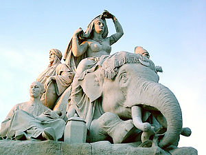 Albert Memorial: Mémorial au Prince Albert à Kensington Gardens, Londres