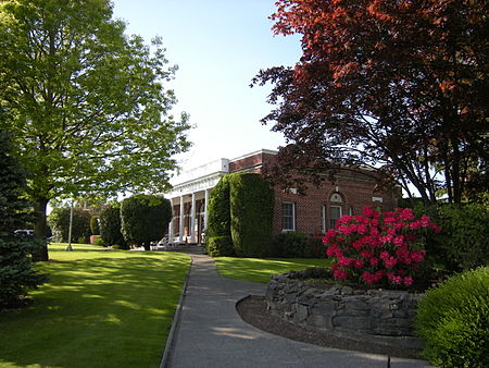 Enumclaw, WA - city hall 01.jpg