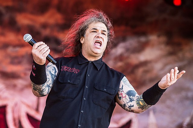 Vocalist Steve "Zetro" Souza, who replaced Paul Baloff, was a member of Exodus from 1986 to their first breakup in 1993. He has since rejoined the ban