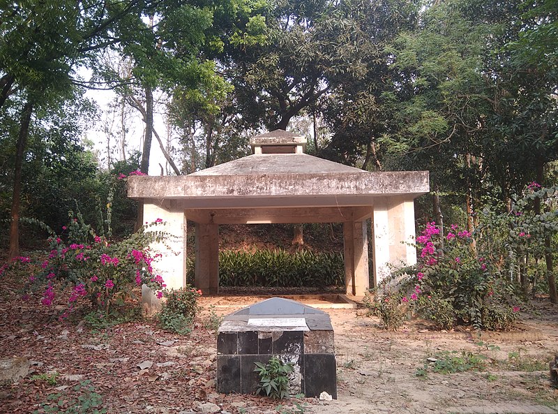 File:First grave mausoleum of Martyred President Ziaur Rahman 01.jpg