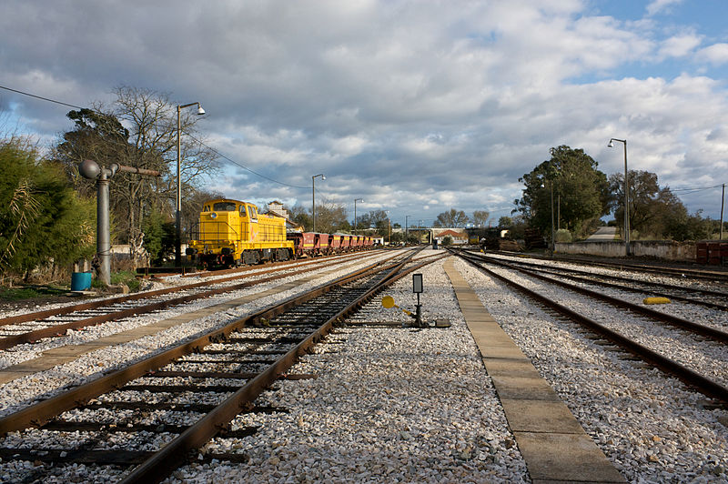 File:Flickr - nmorao - Estação de Portalegre, 2008.12.09 (3).jpg