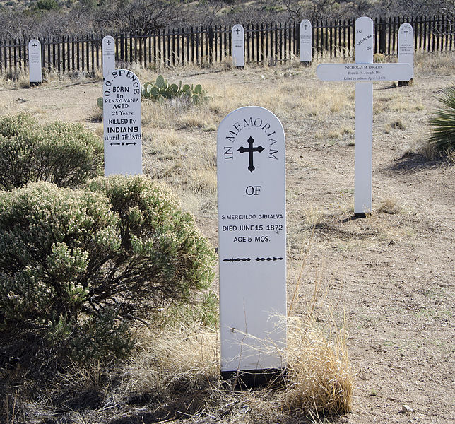 File:Fort Bowie Cemetery (5582029475).jpg