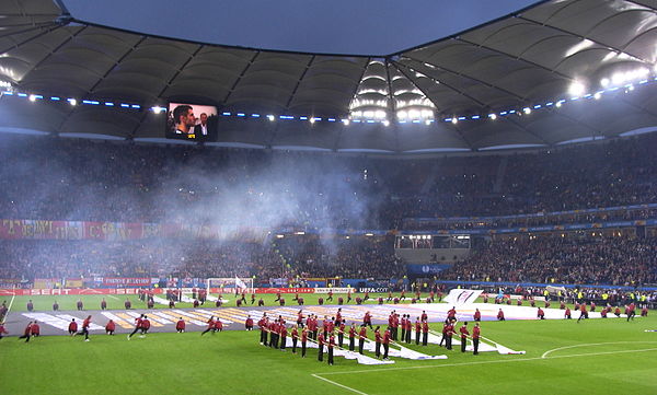 The opening ceremony took place immediately before the teams emerged.