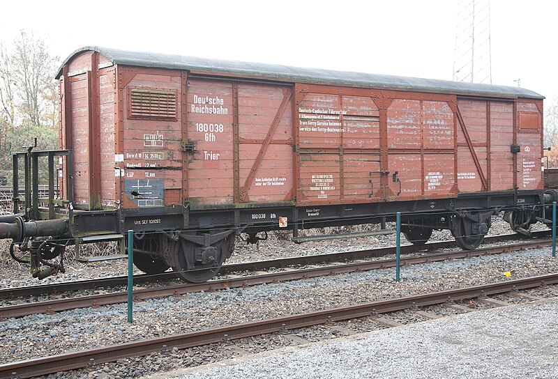 Güterwagen der Austauschbauart 800px-GTWTrier