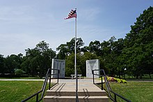 Gainesville War Memorial, Leonard Park Gainesville June 2017 21 (Gainesville War Memorial).jpg