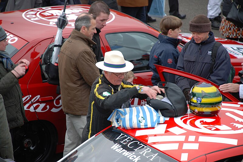 File:Goodwood 74MM2016 0319 122228AA (25618598350).jpg