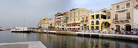 Hafenfassade Agios Nikolaos.jpg