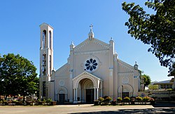 Immaculate Conception Parish Church (Batac, Ilocos Norte) (16153752562).jpg