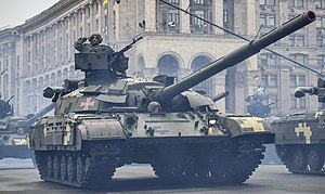 Танк Т-64БМ під час параду з нагоди Дня Незалежності