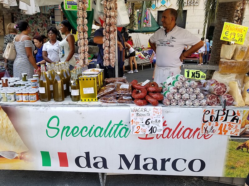 File:Italian Market.jpg