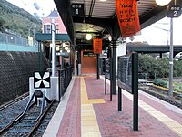2013年的車站月台，左側為第一月台，已無法繼續往南行駛