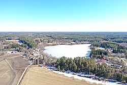Jyrmysjärvi kevättalvella luoteesta nähtynä.