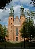 Façade de la cathédrale de Poznań RB.jpg