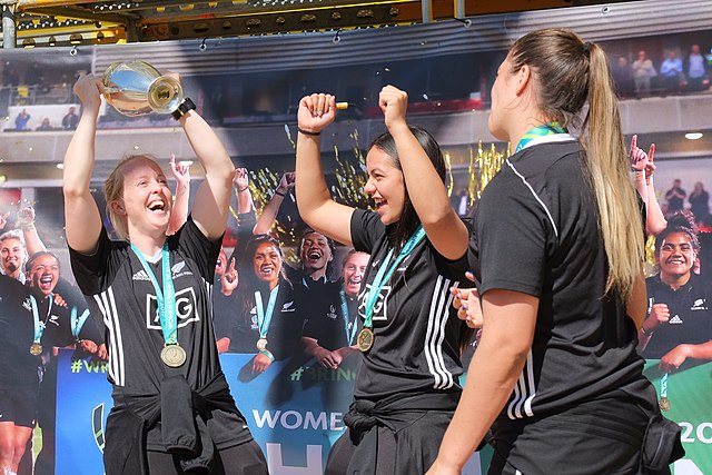 New Zealand celebrating their title in 2017