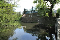 Kierspe Rhadermühle - Alter Mühlenweg - Haus Rhade 01 ies.jpg