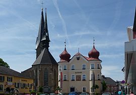 Kirche und Rathaus Bad Leonfelden.jpg