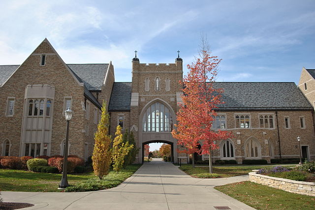 The Arch connecting Eck (left) and Biolchini (right) Halls