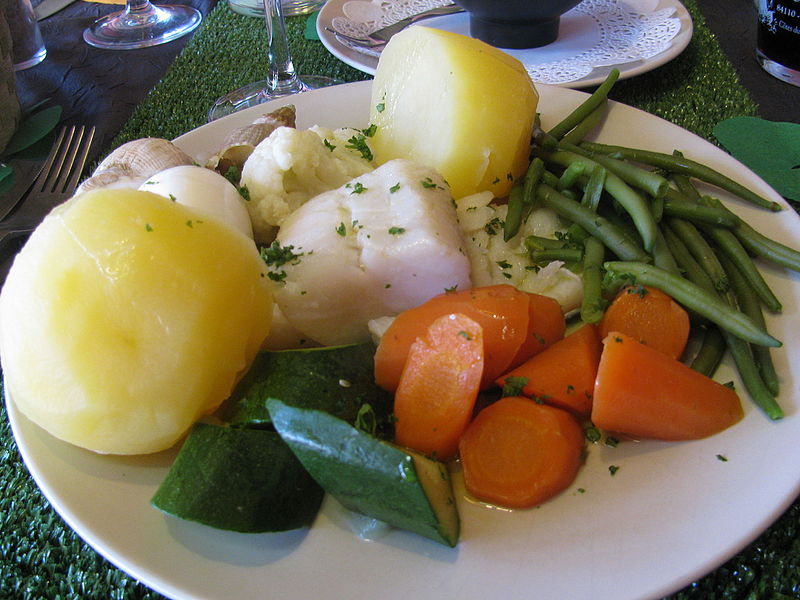 File:Le Cercle Républicain Jonquières Aïoli et ses légumes.JPG