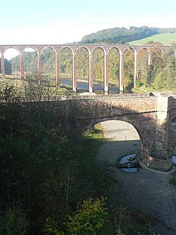 Leaderfoot, viaduct and old road bridge - geograph.org.uk - 596002