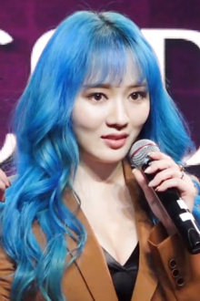 Lee So-jung at a showcase on October 22, 2019 (2).png