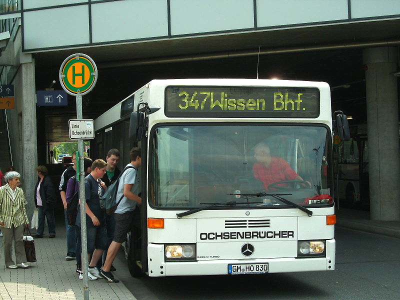 File:Linie 347 (Ochsenbrücher).jpg