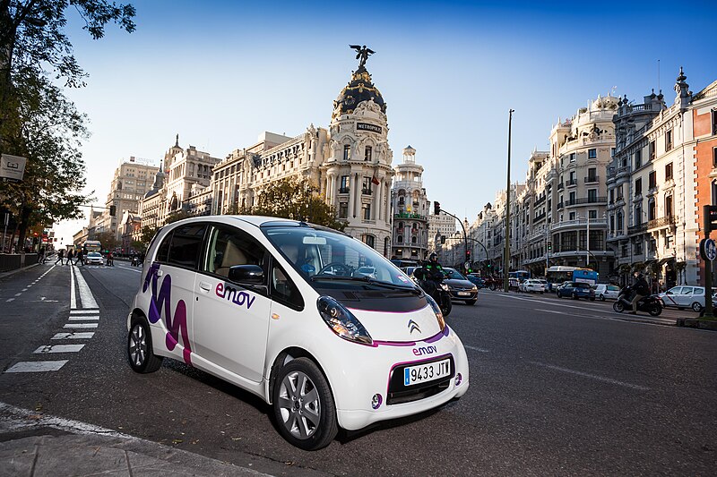 File:Madrid, referencia de movilidad eléctrica compartida 01.jpg