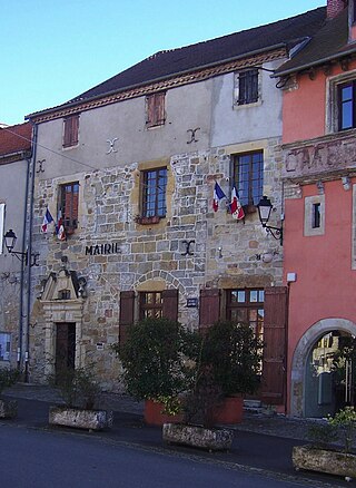 <span class="mw-page-title-main">Capdenac</span> Commune in Occitania, France