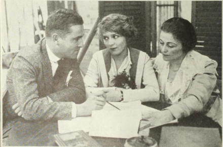 Marion (right) with Marshall Neilan and Mary Pickford in 1917