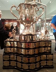 Photo of the Memorial Cup at the Oshawa Sports Hall of Fame in 2015 Memorial Cup at the Oshawa Sports Hall of Fame.jpg