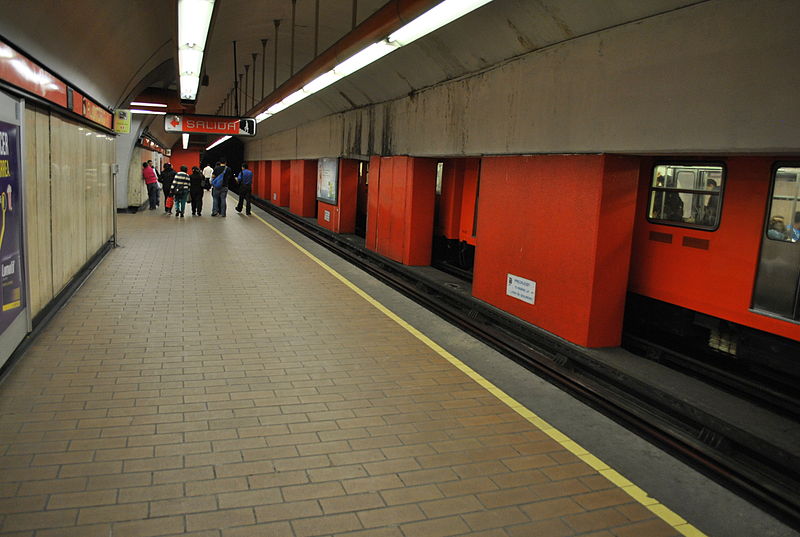 File:Metro Auditorio Ciudad de México.jpg