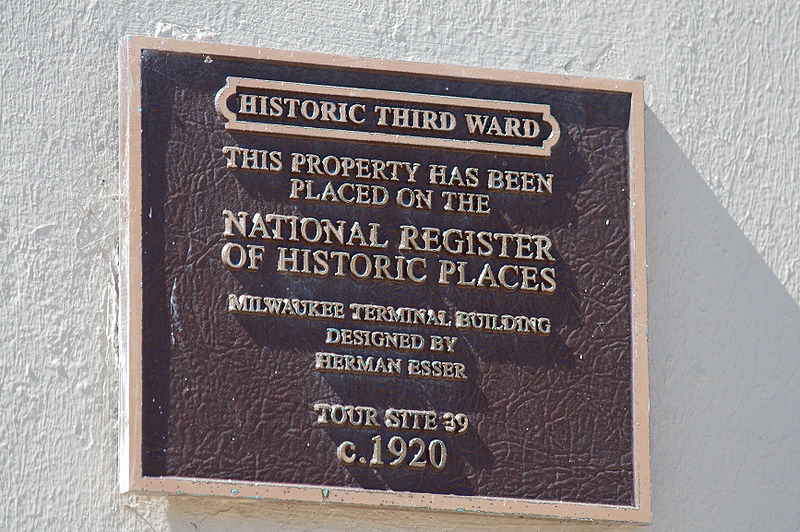 File:Milwaukee Terminal Building plaque 8041.jpg