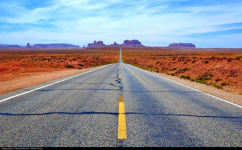 File:Monument Valley road.jpg