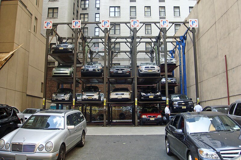 File:Multi-level stack parking NYC 07 2010 9583.JPG