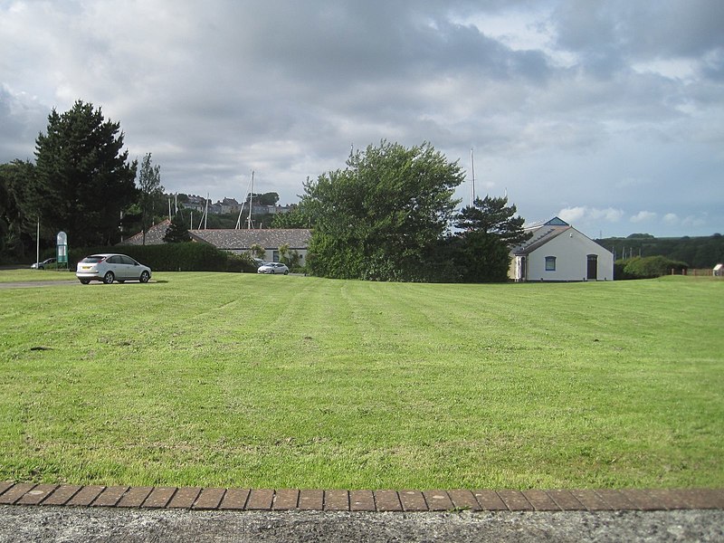 File:Neyland railway station (site), Pembrokeshire (geograph 5422547).jpg