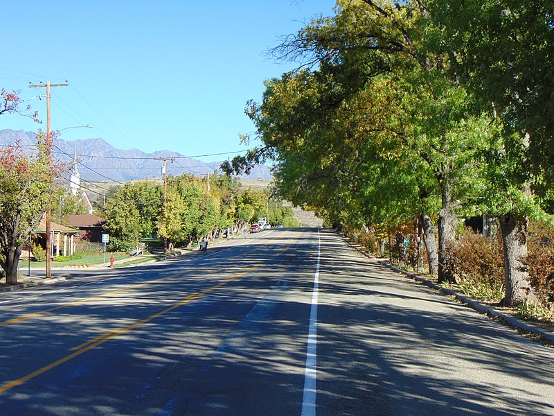 File:North on SR-17 in Toquerville, UT, Oct 16.jpg