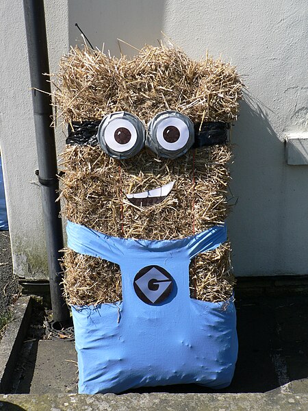 File:Northowram Scarecrow Festival 2014 06.jpg