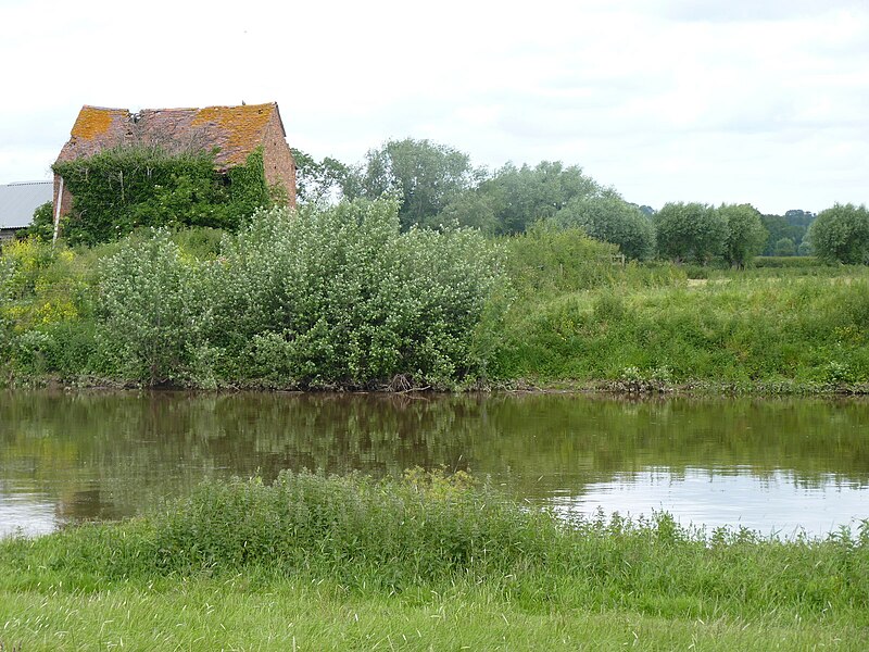 File:Old outbuilding at Malthouse Farm, Tirle, Gloucestershire - geograph.org.uk - 5104526.jpg