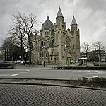 Sint Annalaan met Sint-Lambertuskerk