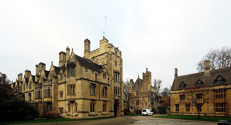 File:Oxford magdalen college cour.jpg