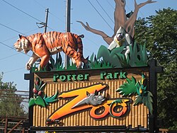 PotterParkZoo Lansing RoadSign.jpg