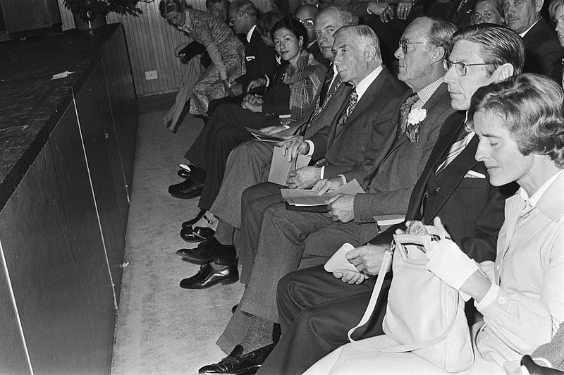 File:Prins Bernhard opent Nederlands-Duits Mijnbouwdeskundig Congres in Congresgebouw, Bestanddeelnr 928-7962.jpg