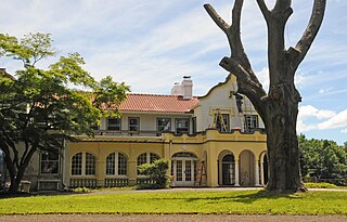 <span class="mw-page-title-main">Restmore</span> Historic house in Connecticut, United States