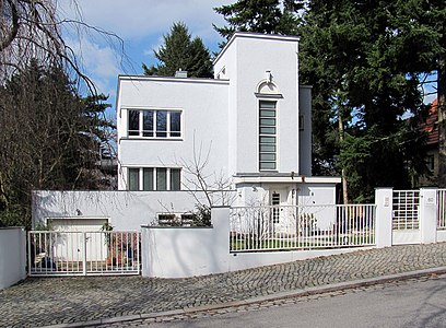 1931 Eduard-Bilz-Straße 60